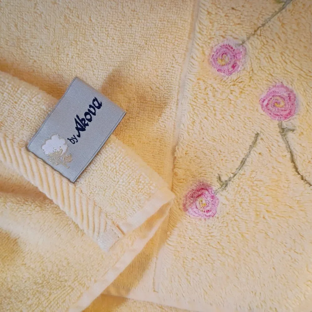 Vintage Turkish Cotton Towels Yellow Pink Embroidered Roses 2 Bath 1 Hand EUC